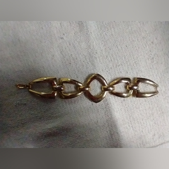 Wide goldtone link bracelet runway statement - Picture 1 of 5